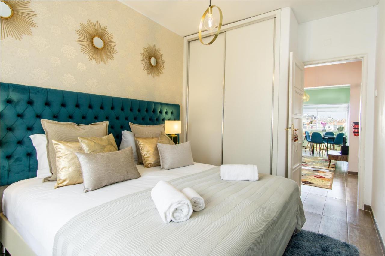 Gaze Out At The City In A Retro-Chic Getaway Lisboa Ngoại thất bức ảnh